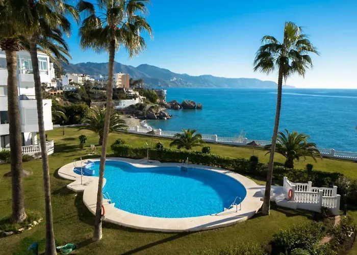 Palmeras 9 Menyber Appartement Nerja